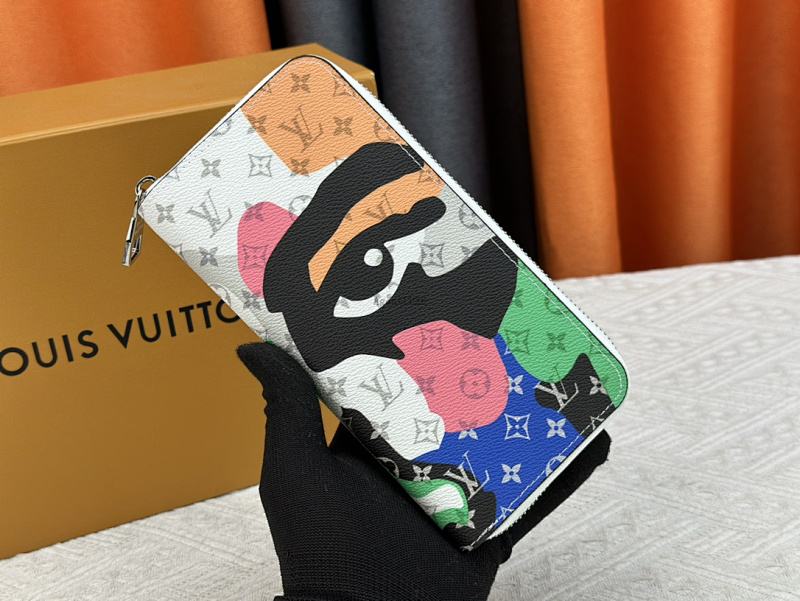 Louis Vuitton LV Damier Graphite Size 20 10cm