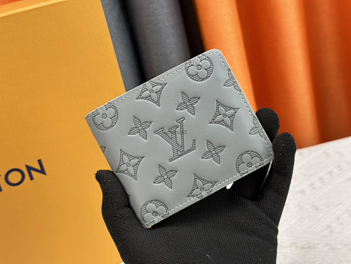 Louis Vuitton Multiple Monogram Shadow Monogram 11.5 9 1.5cm