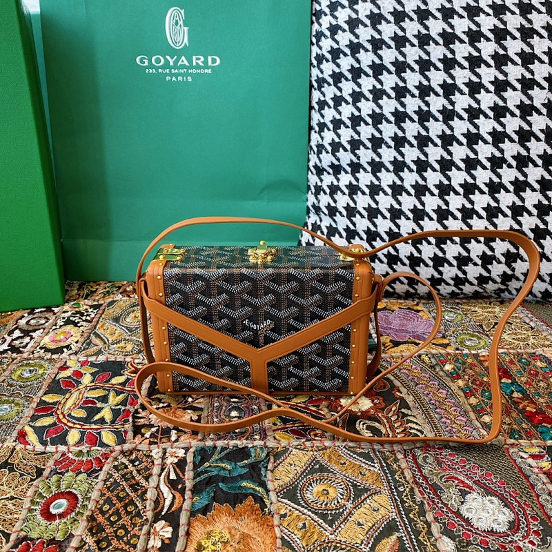 Goyard bag
