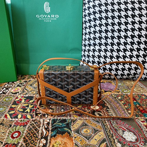 Goyard bag