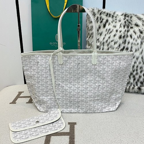 Shopping bag from Agentluxe
