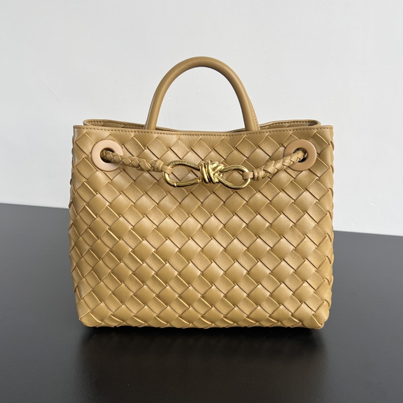 Bottega Veneta Andiamo Nappa
