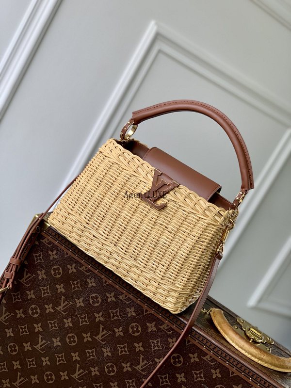 Louis Vuitton Capucines BB LV