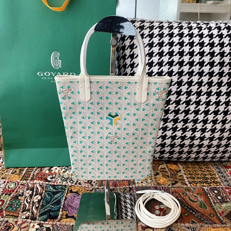Goyard crossbody bag