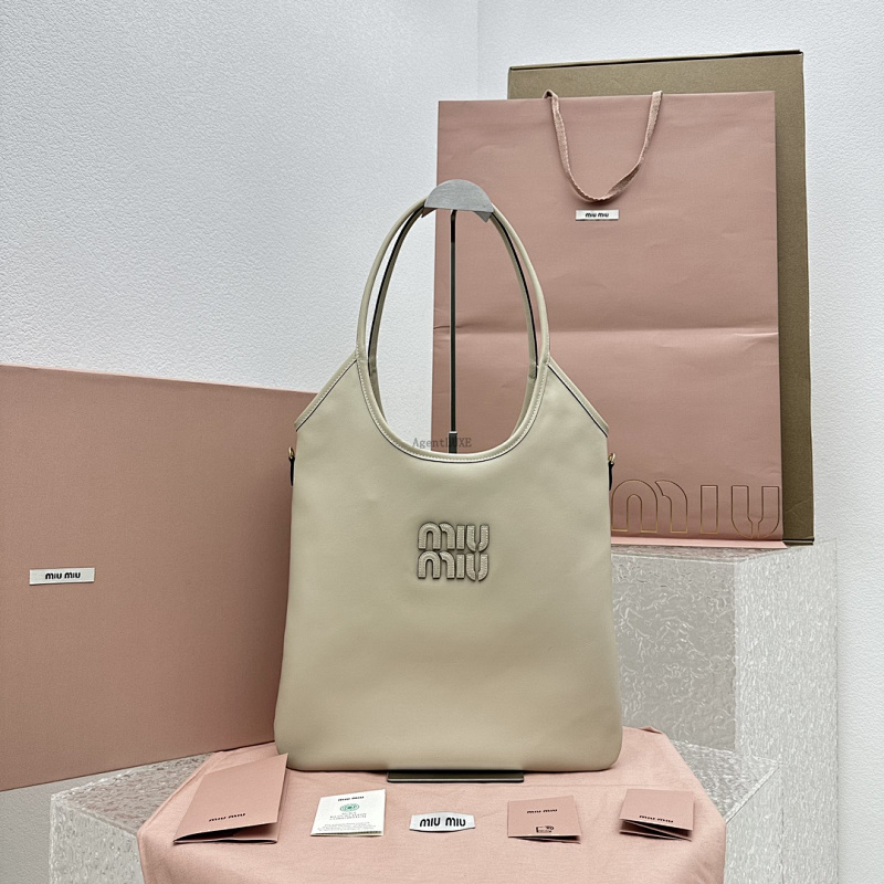 MiuMi Tote