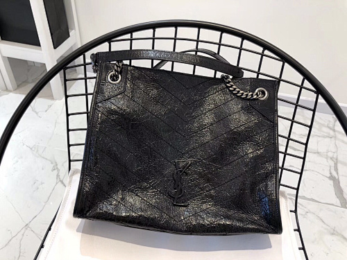 Shopping bag from Agentluxe