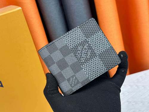 Louis Vuitton Multiple Monogram Shadow Monogram 11.5 9 1.5cm
