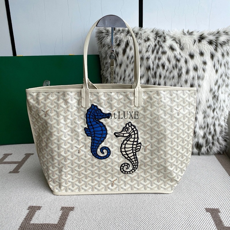 Goyard tote bag