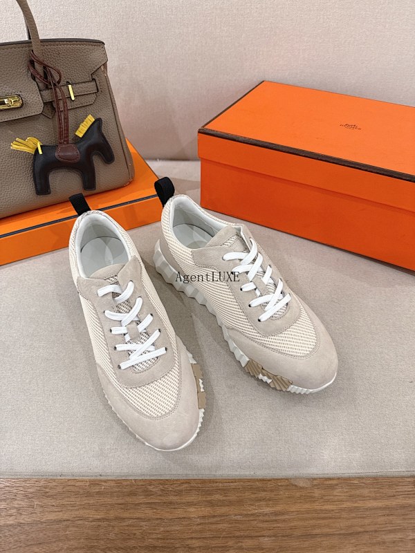 Bouncing New Arrival