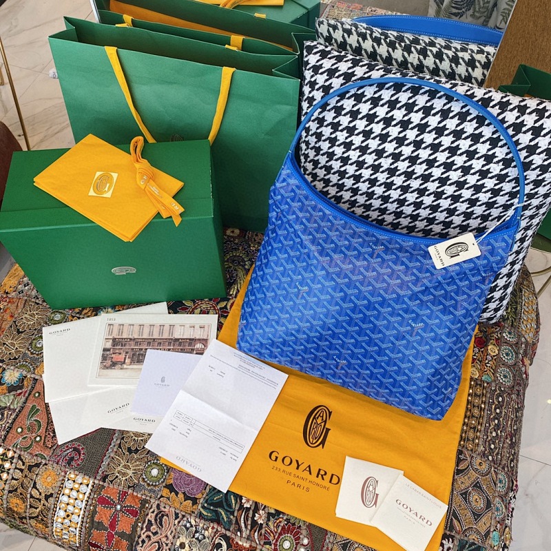 Goyard shoulder bag