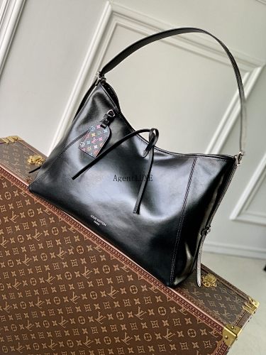 Louis Vuitton CarryAll Dark