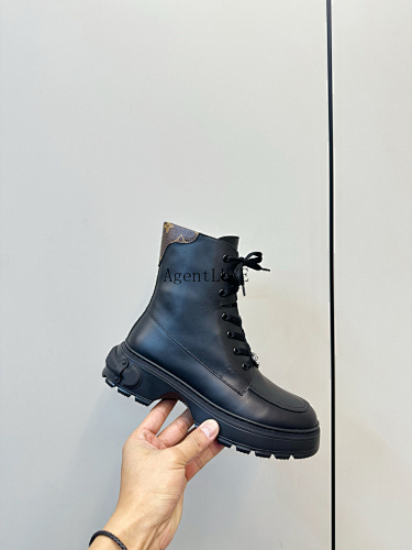 Louis Vuitton Squad Monogram +