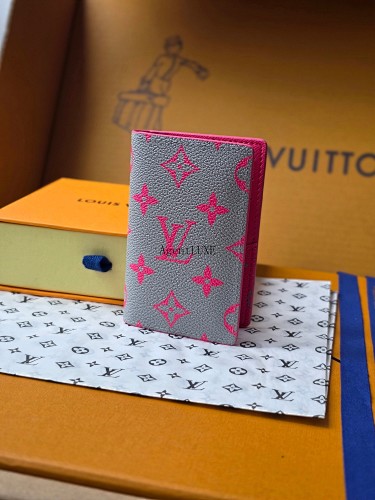 Louis Vuitton card holder