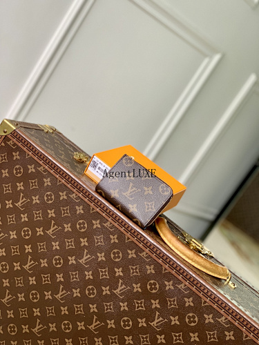 Louis Vuitton Portofouille Noah Compact
