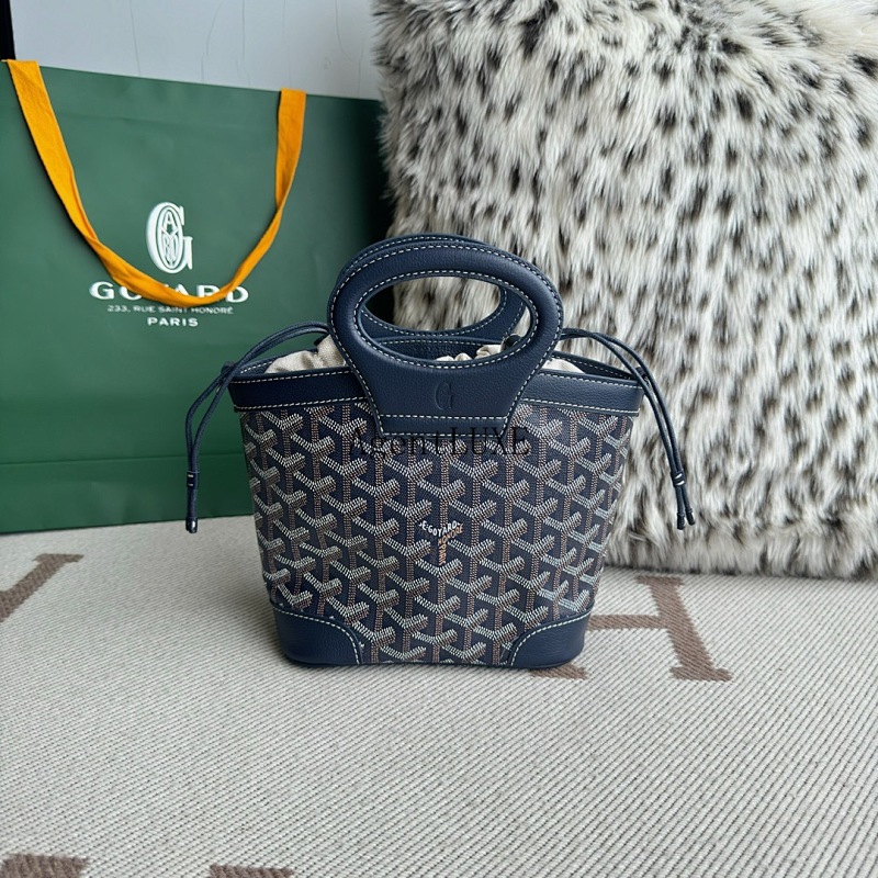 Goyard Beluga MiNi