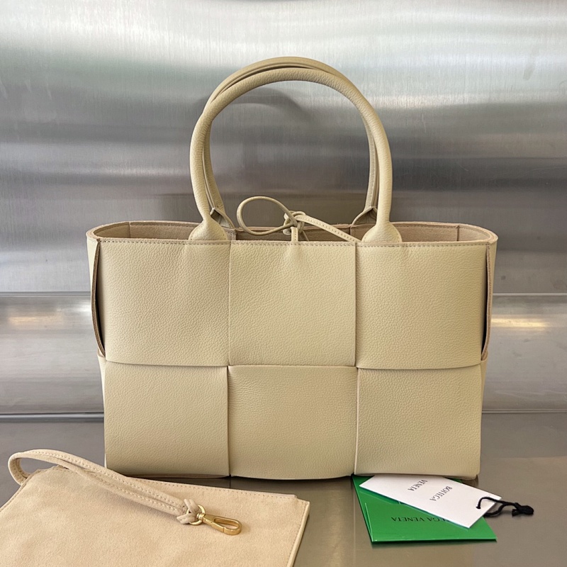 B Mini Tote 30X20x11.5