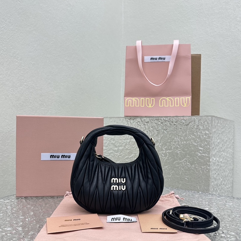 Miu Wander Hobo