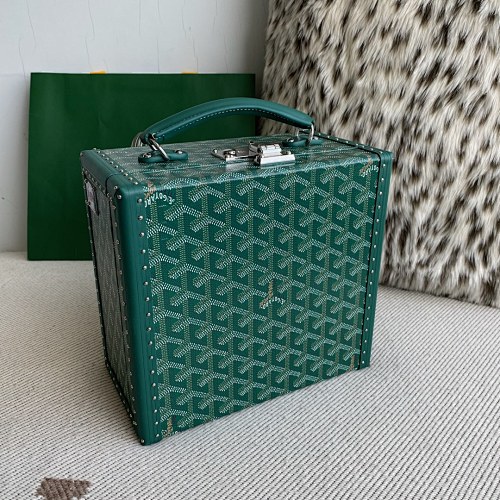 Goyard bag
