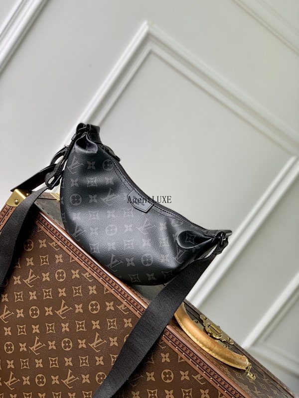 Louis Vuitton Hamac Monogram Eclipse