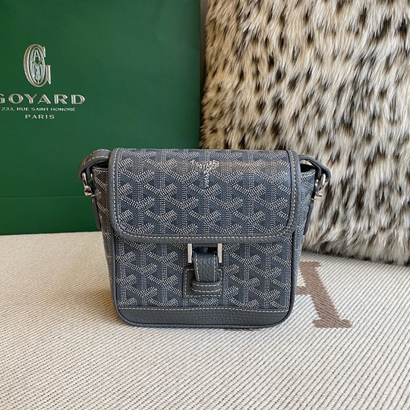 Goyard Beluga Mini