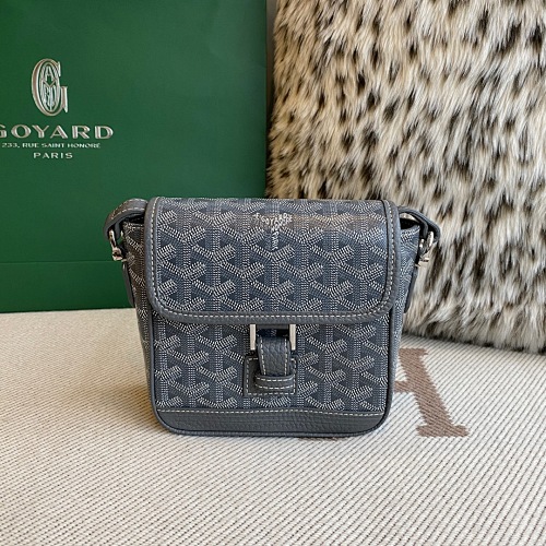 Goyard Beluga Mini