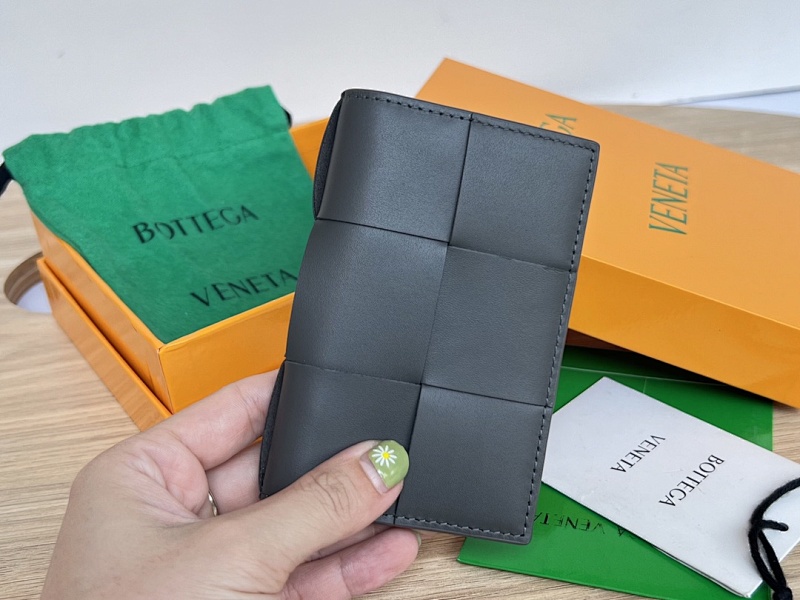 Card holder from Agentluxe
