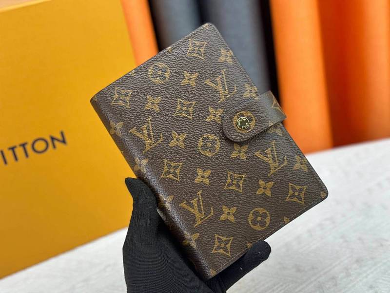 M20004 Monogram 14 X 18 Cm - Epi LV - -2004