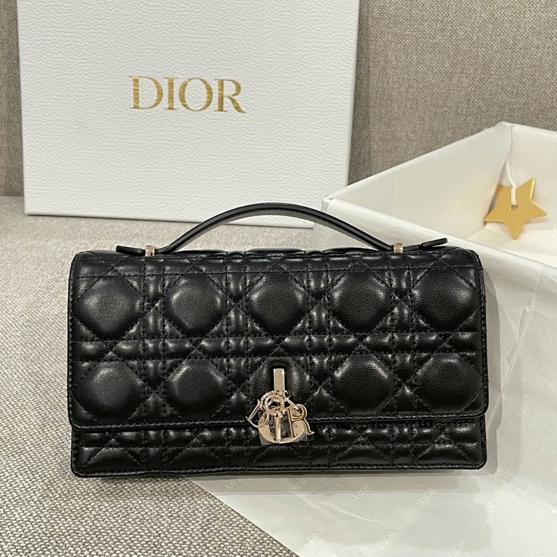 Crossbody bag from Agentluxe