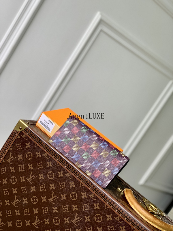 Brazza LV Vers Damier Ebene Pharrell Williams Damier