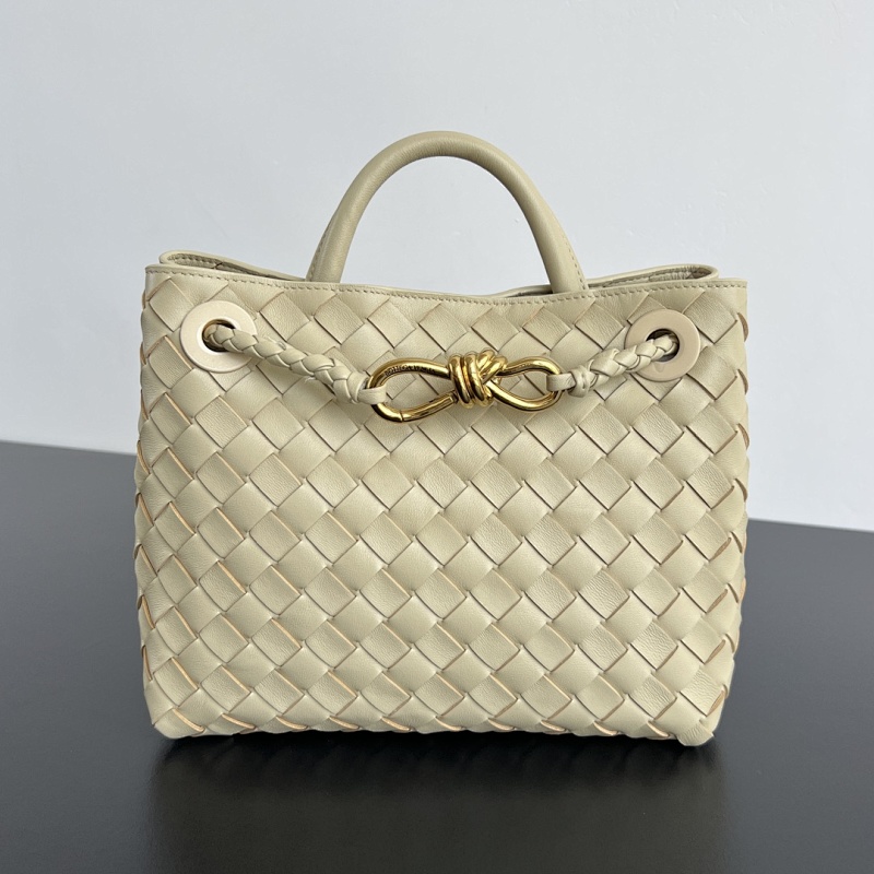 Bottega Veneta Andiamo Nappa