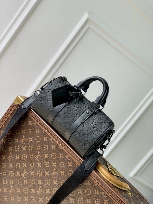 Louis Vuitton Keepall Taurillon Monogram