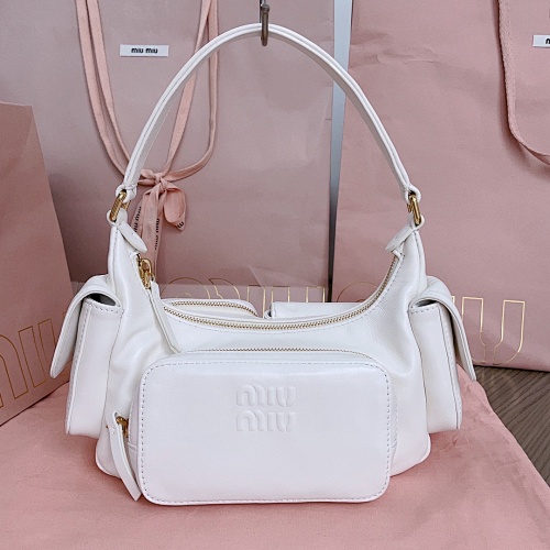 MiuMiu MiuWander 21X12X6CM