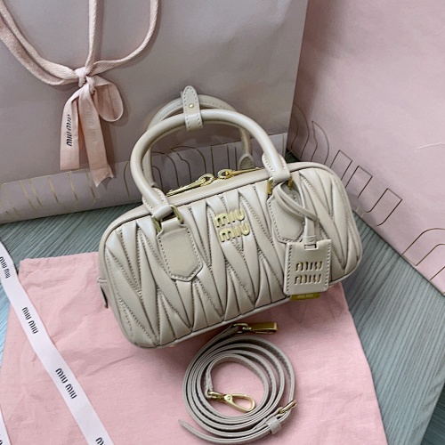M Miu Matelasse 22X10.5X7.5Cm