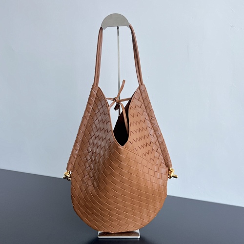 BV Logo Tote Hin 37.5x44x2