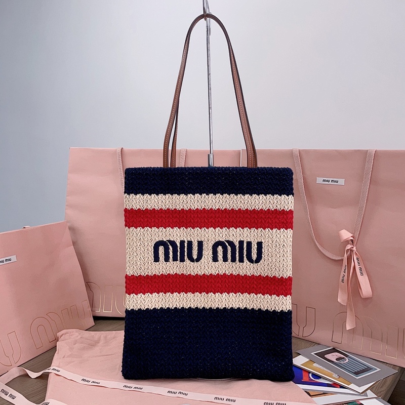 MiuMiu 30X38CM