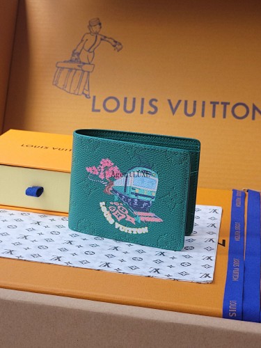 Louis Vuitton Wallet Short Green