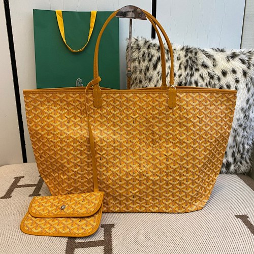 Goyard shopping bag