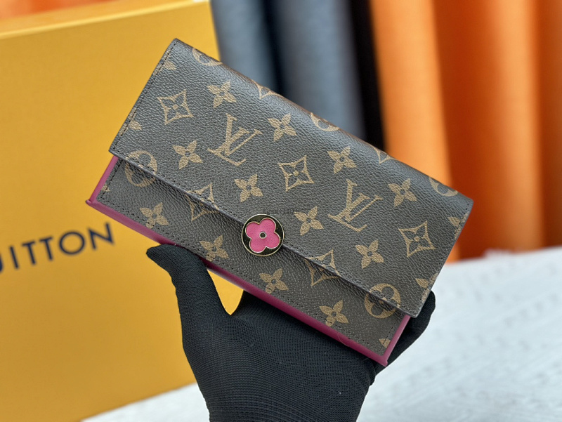 Louis Vuitton Flore Monogram Flower 1