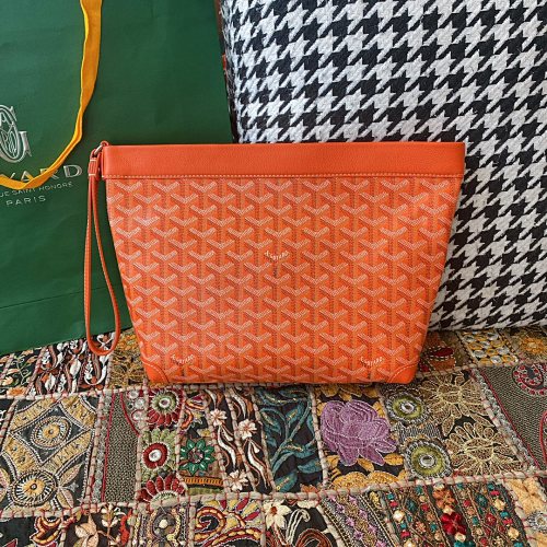 Goyard Conti
