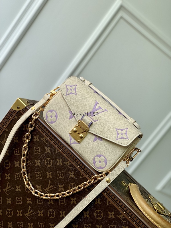 Louis Vuitton Pochette Métis East West Monogram Empreinte 21.5 X 13.5 X 6.0 Cm