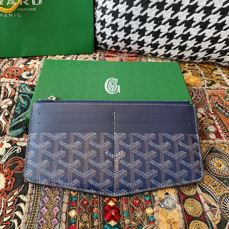 Goyard bag