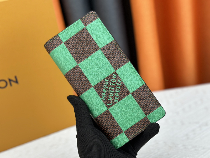 Damier Rush