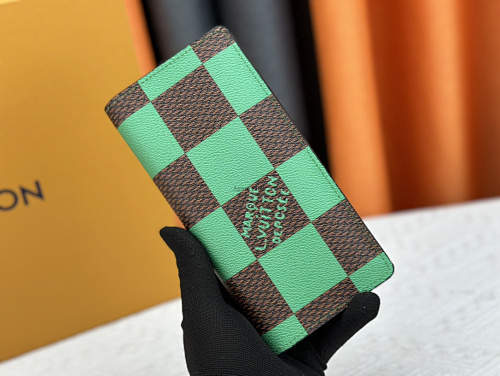 Damier Rush