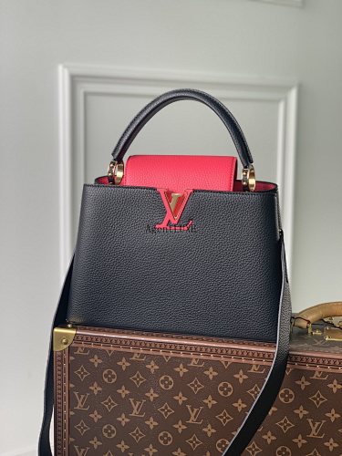Louis Vuitton Capucines BB Capucines Monogram Flower Size 31x 21x 11cm
