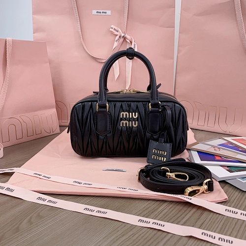 M Miu Matelasse 22X10.5X7.5Cm