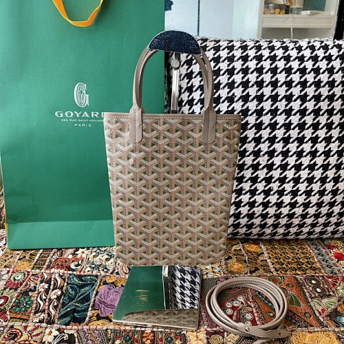 Goyard crossbody bag