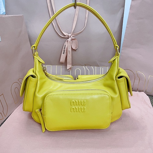 MiuMiu MiuWander 21X12X6CM