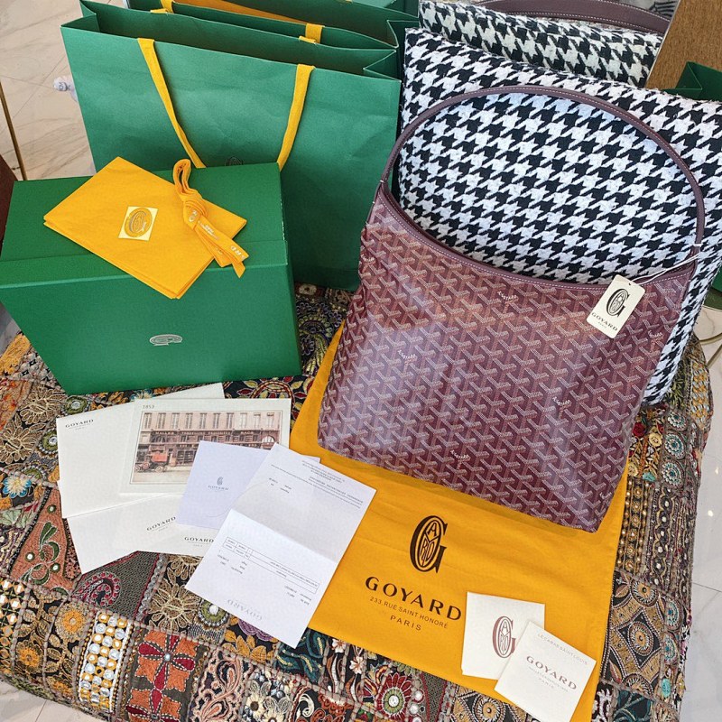 Goyard shoulder bag