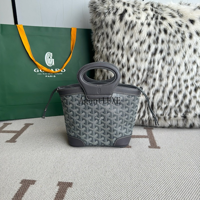 Goyard Beluga MiNi