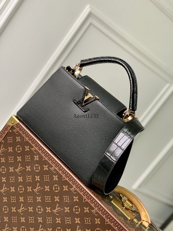 Capucines LV 31.5 20 11cm